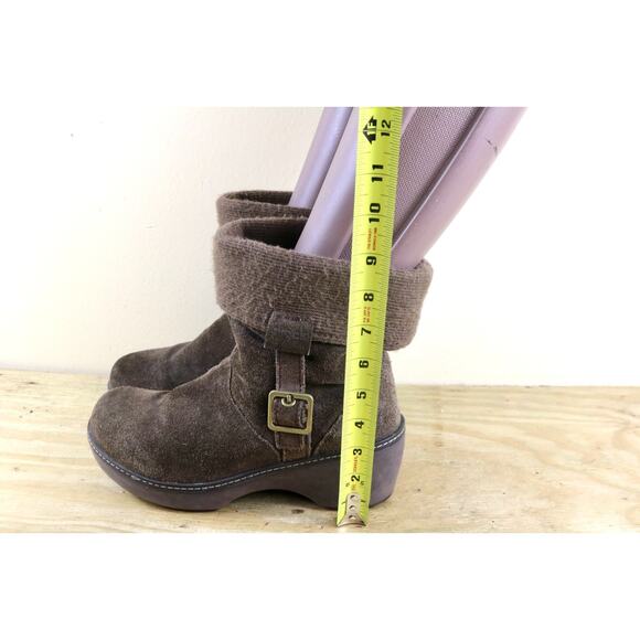 Crocs Boots Womens 9 Brown Suede Leather Cobbler Slip On Fold Over Shoes - Picture 8 of 8